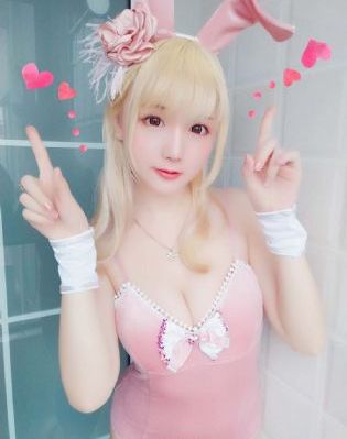 美艳诱人的妽妽_高清手机在线观看