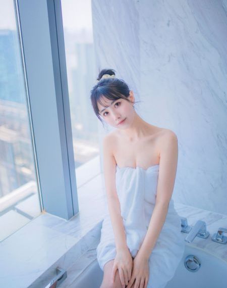 校花小雪车上弄到高c了最后一排_剧情片免费观看韩国