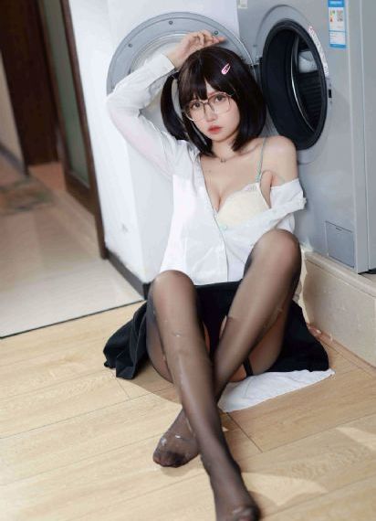 挤进未发育的小缝剧情介绍_高清蓝光在线观看