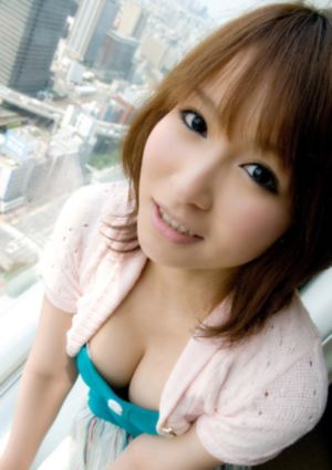 女装男模隆胸不归路_BD英语免费在线观看