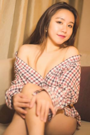 依依成人精品视频在线播放_HD免费在线播放
