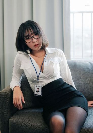 裸体美女射_1080动漫免费观看
